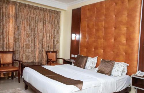 Chiawa Conservancy Hotel | Mika Hotel Kabulonga