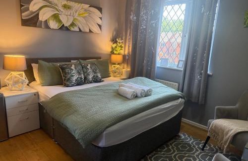 Acocks Green House | Mikab Inn Premium Room For Family & Solo in Birmingham