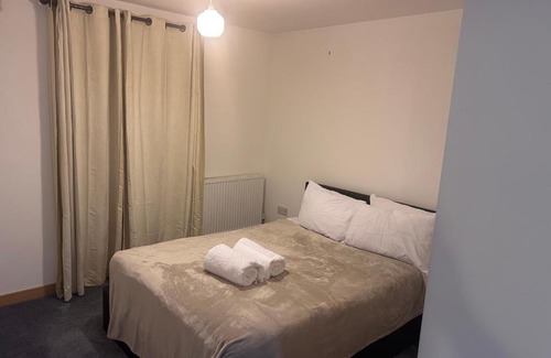 Purfleet Apartment | Mikky property