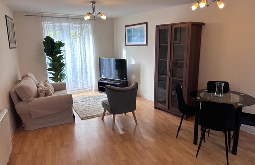 Purfleet Apartment | Mikky property