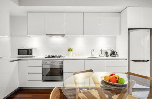 Prahran Apartment | MILA Trendy Prahran 1-Bed Apartment with Balcony