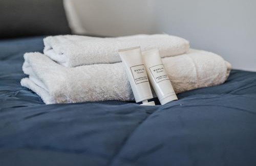 Zona Solari Apartment | Milano M4 - Apt Design District - Duomo-AC-Wifi