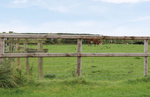 Wing Cabin | MILECASTLE, family friendly, with a garden in Brampton, Cumbria