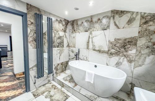Boston House | Miles House