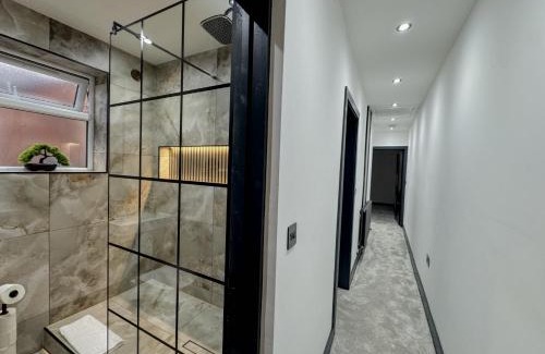 Boston House | Miles House