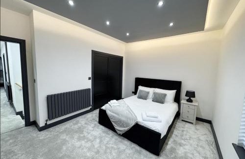 Boston House | Miles House