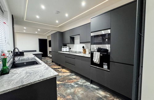 Boston House | Miles House