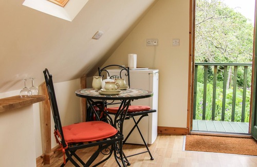Diddlebury Cottage | Milford Tree Tops