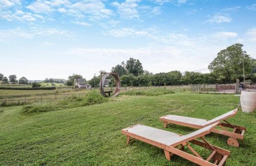 Huntley House | Milkmaid's Barn