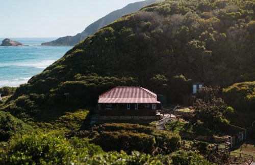 Sedgefield House | Milkwood Cottage - Seaview Serenity