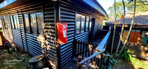 Port Edward Apartment | Milkwood Lodge 10 - Sleeps 4