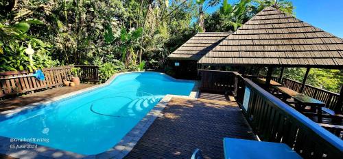 Port Edward Apartment | Milkwood Lodge 2 - Sleeps 8