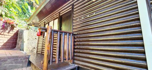 Port Edward Apartment | Milkwood Lodge 2 - Sleeps 8