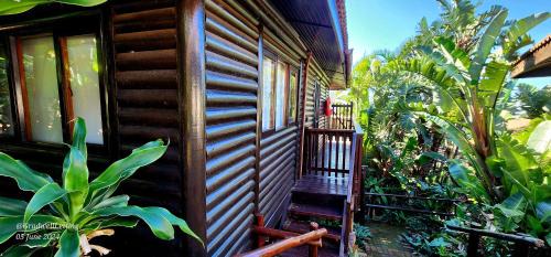 Port Edward Apartment | Milkwood Lodge 5 - Sleeps 6