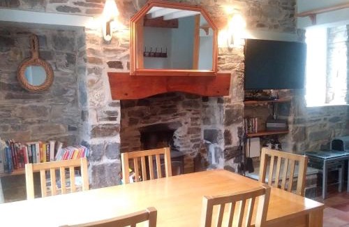 Llanddeiniol House | Mill Cottage