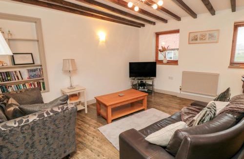 Fylingdales House | Mill Cottage