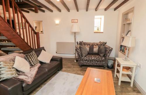 Fylingdales House | Mill Cottage