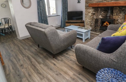 Pelynt Cottage | MILL COTTAGE, pet friendly, character holiday cottage in Pelynt