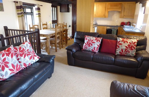 Tintagel Cottage | Mill Cottage - Tintagel Holiday Cottage, for surfing, sunbathing, hiking for all
