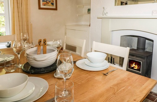 Mylor Bridge Cottage | MILL MOORING, pet friendly, character holiday cottage in Mylor Bridge