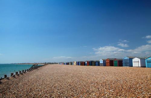 Hayling Island Resort | Mill Rythe Coastal Village