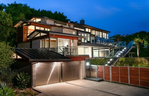 Strawberry House | MILL. VALLEY. MODERN