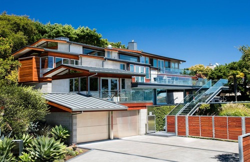 Strawberry House | MILL. VALLEY. MODERN