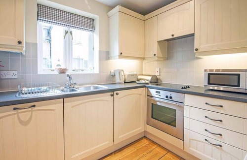 Cirencester House | Mill Village 75, Tide Cottage (P)