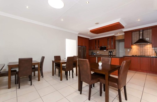 Summerstrand House | Millard Crescent Guest House
