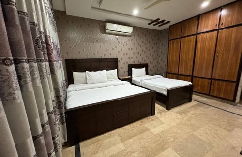 G-9 Sector House | Millat Guest House G9-4