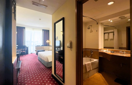 Garhoud Hotel | Millennium Airport Hotel Dubai