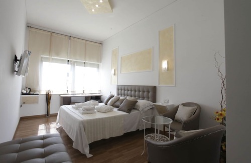 Naples Hotel | Millennium Gold Hotel
