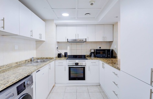 Dubai Investment Park Hotel | Millennium Lakeview Hotel