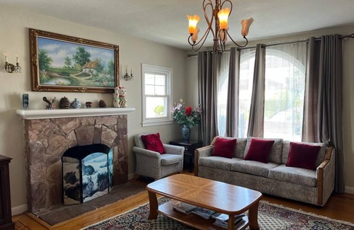 Downtown House | Miller Apartments