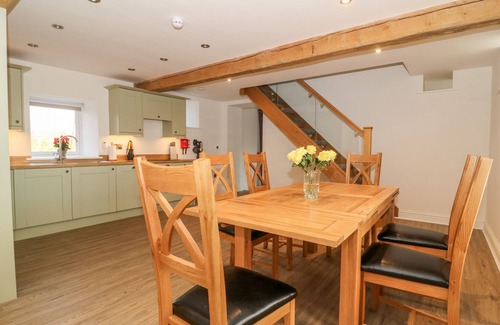 Harrogate Cottage | Miller's Wheel