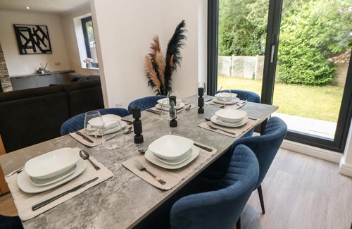 Sheffield House | Millhouses Hideaway
