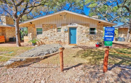 Canyon Lake House | Millie's Cottages Unit 3 - Phyllis