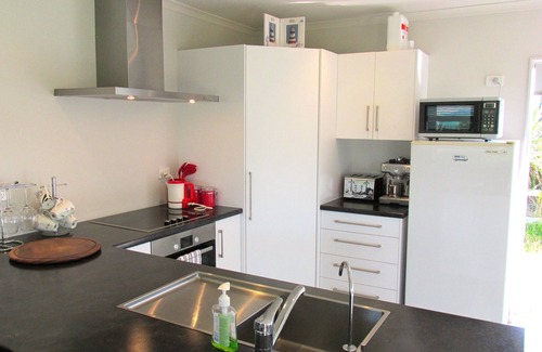 Mangawhai Heads Cottage | Millies Place - Mangawhai Holiday Home