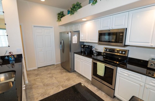 Cape Coral Villa | Million Dollar View Lakefront Home in Cape Coral