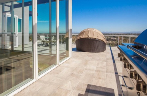 Soledad South Boat Rental | Million Dollar View - Luxury atop Soledad Mountain