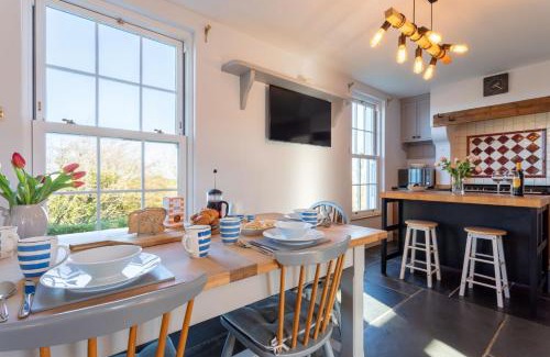 Saint Gennys House | Millook View Farmhouse