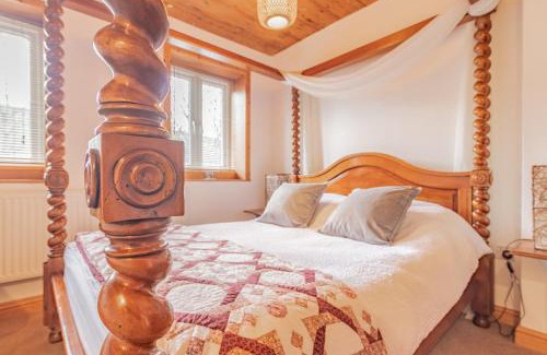 Holmbridge House | Millrace Cottage