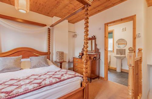 Holmbridge House | Millrace Cottage