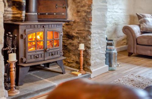 Launceston House | Millstone Barn - Home Farm