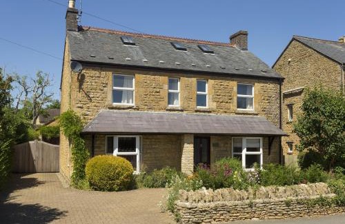 Bourton House | Millstone Cottage