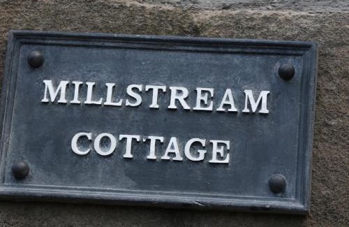 Castleton House | Millstream Cottage