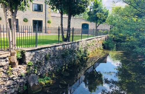 Bakewell Apartment | Millstream Mews - Fiddlesticks