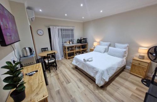 Bluff House | Millwood House
