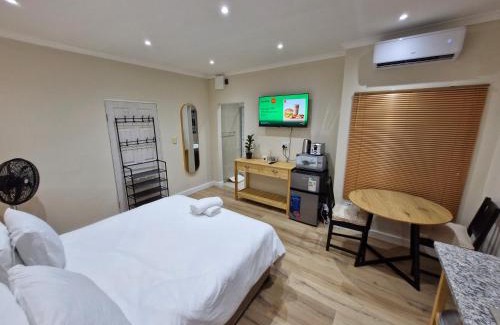 Bluff House | Millwood House