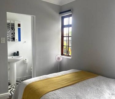 Claremont Apartment | Milner Cottage: Digital Nomad Oasis